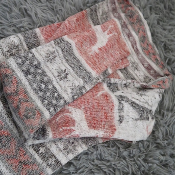 Long Sleeve festive winter sweatshirt - Picture 3 of 4